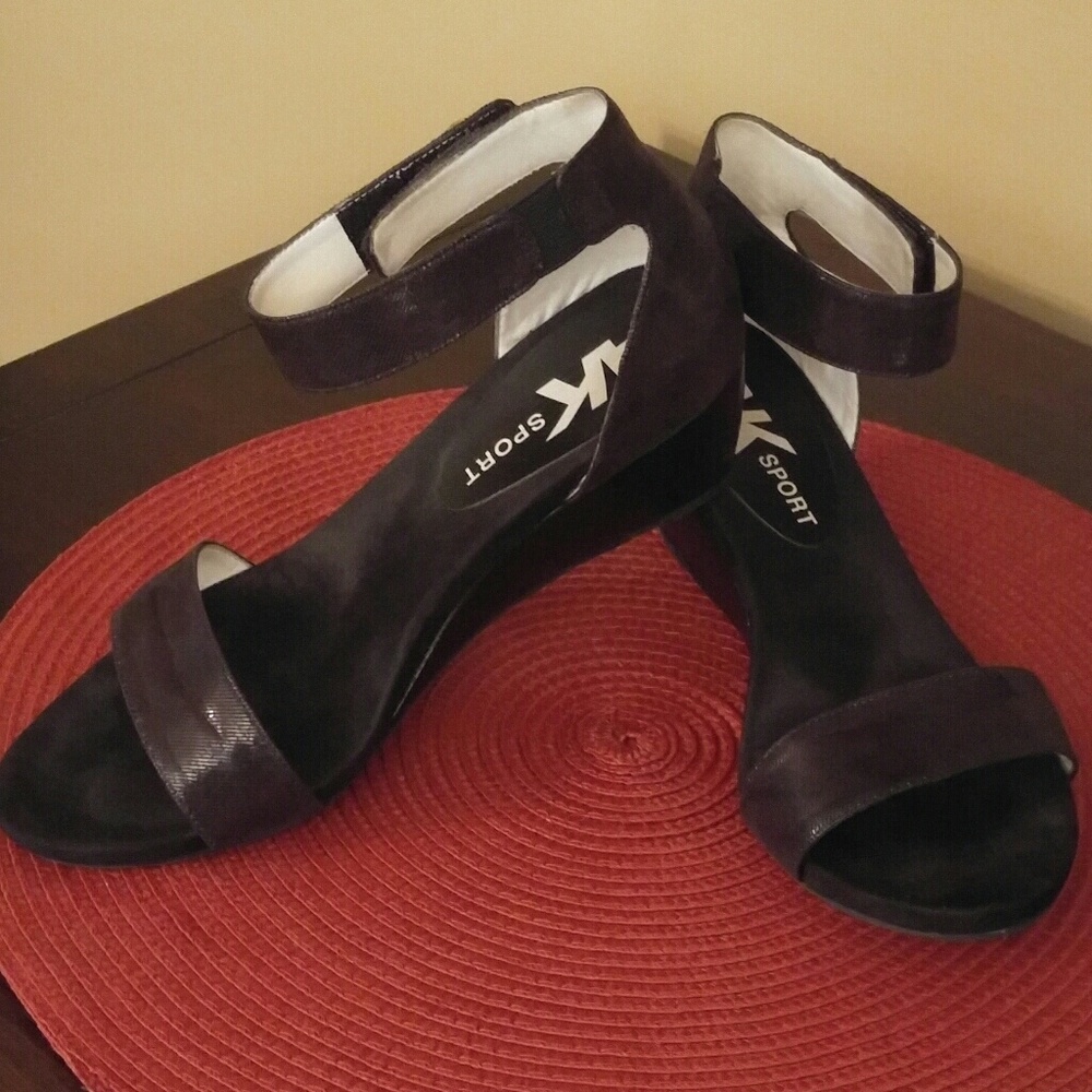 Anne Klein Black Sandals